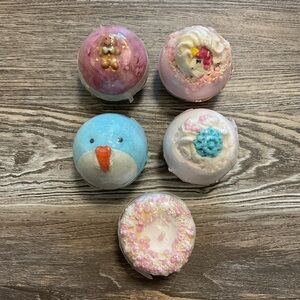 Bomb Bath Bombs Cake, Penguin, Hydrangea, Gingerbread and Unicorn NWT